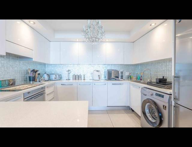 3 BEDROOM APARTMENT FOR SALE IN DOLPHIN BEACH